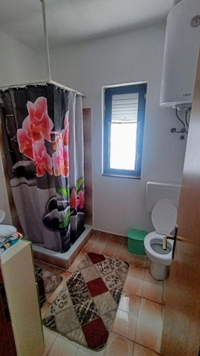 Apartments Luce-With Parking نين المظهر الخارجي الصورة