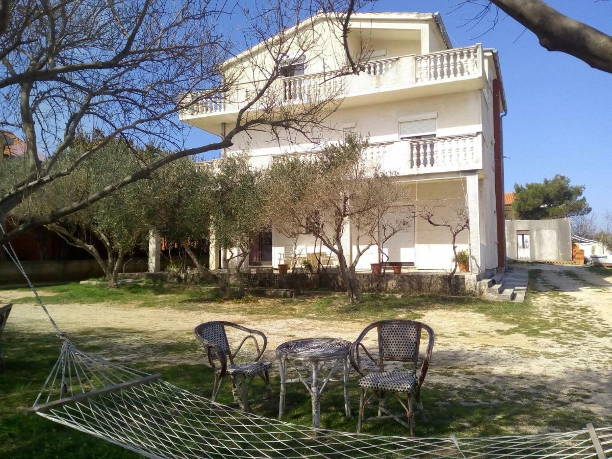 Apartments Luce-With Parking نين المظهر الخارجي الصورة
