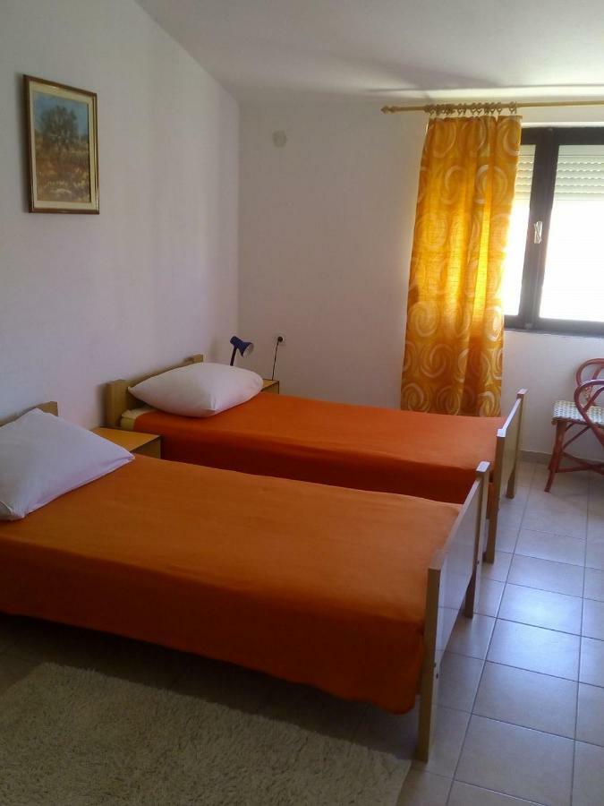 Apartments Luce-With Parking نين المظهر الخارجي الصورة